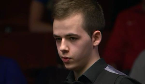 赛中凭借五 赛中凭借五