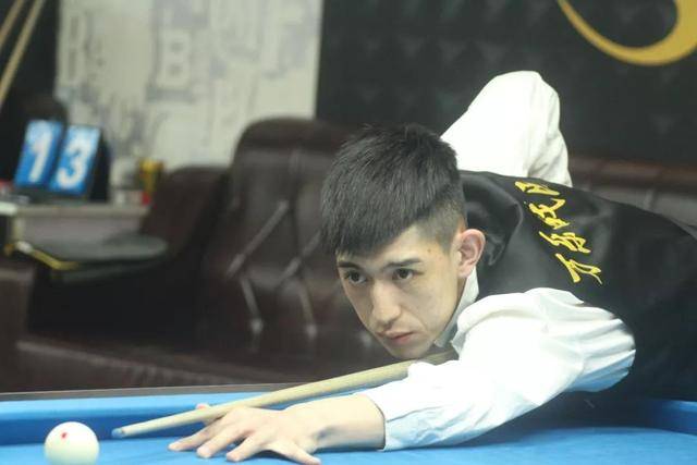 一名来自北 一名来自北