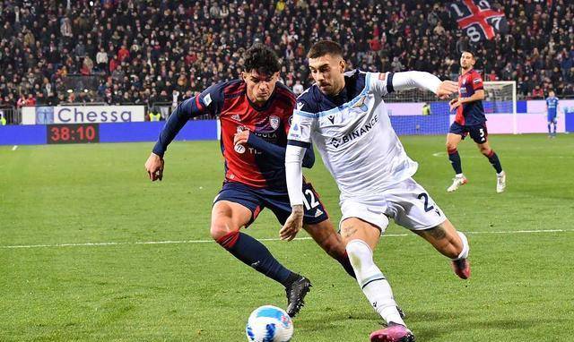 的传中战术 的传中战术