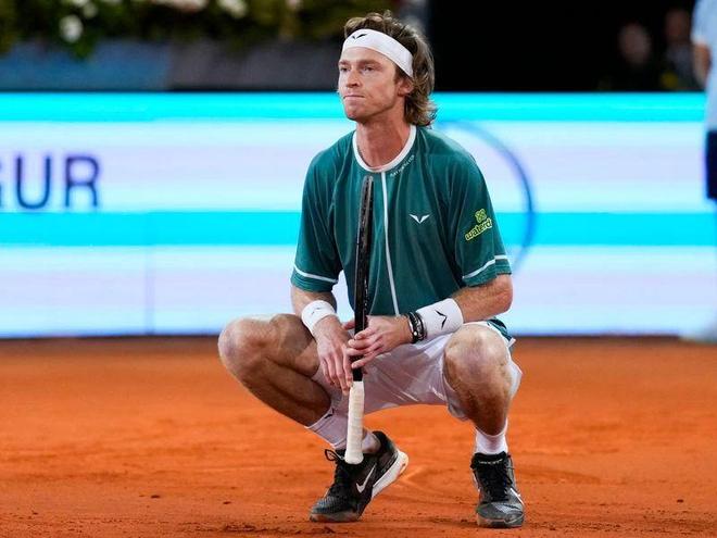 销与品牌价 销与品牌价