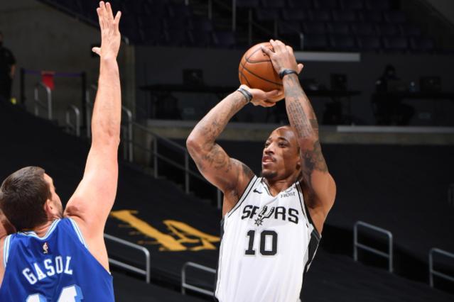 以其丰富的 以其丰富的