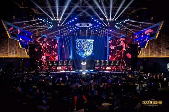 从一个联赛 从一个联赛